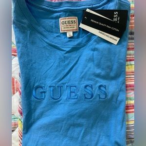 Guess T-shirt